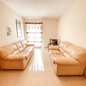 Appartement Stresa Court, San Ġiljan