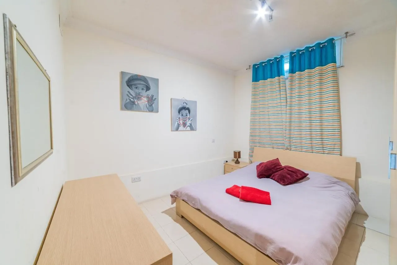 Superb Views Of Spinola Bay In Heart Of Stjulians-Hosted By Sweetstay Saint Julian's